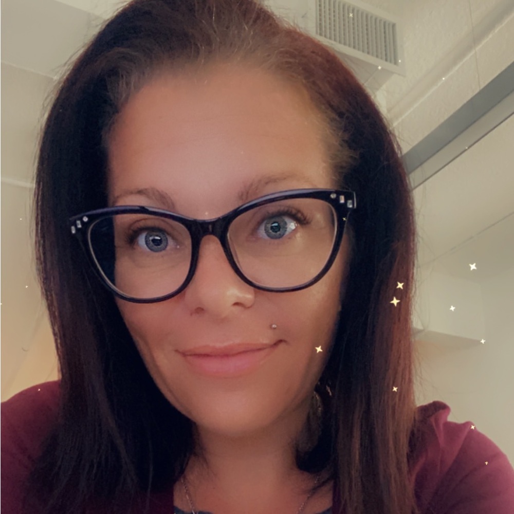 Meet your Posher, Melissa